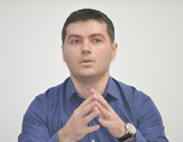 Machidonul Scupra se apucă de pescuit: Primăria Ovidiu refuză să mai avizeze firma care administrează lacul